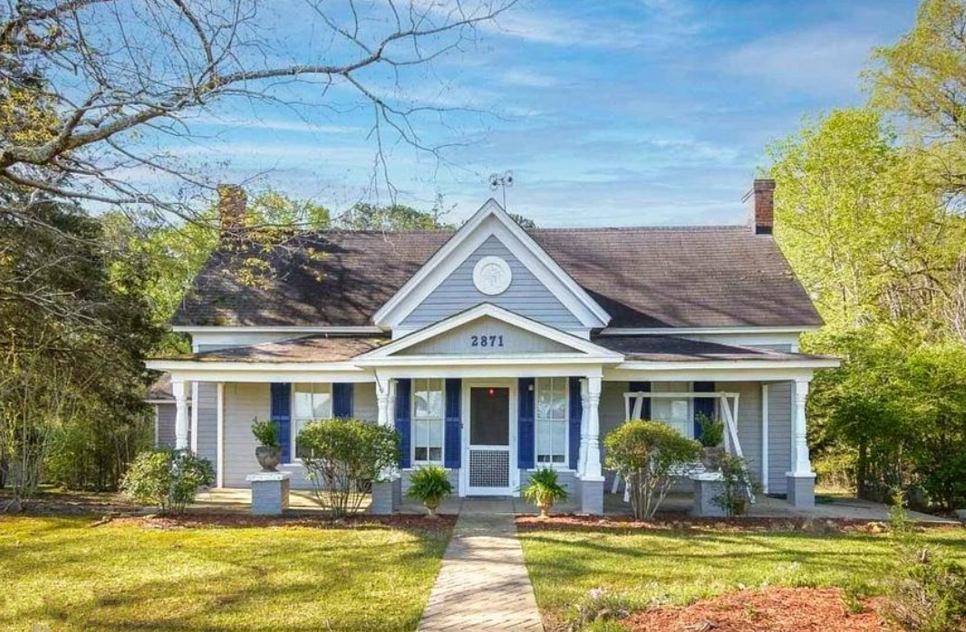 Country Cottage In Rural House Crazy Sarah